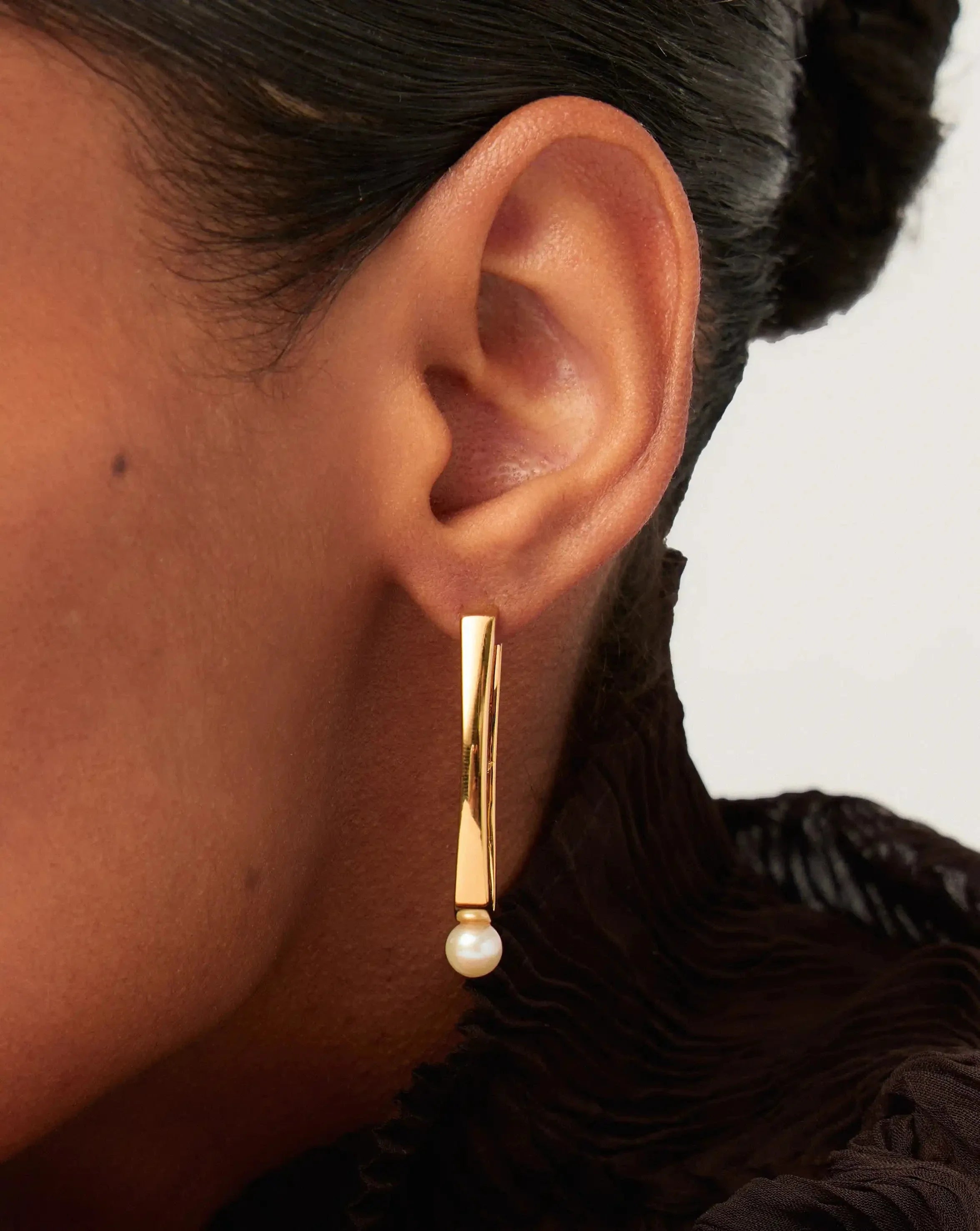 Baroque Pearl Twisted Drop Earrings | 18ct Gold Plated/Pearl