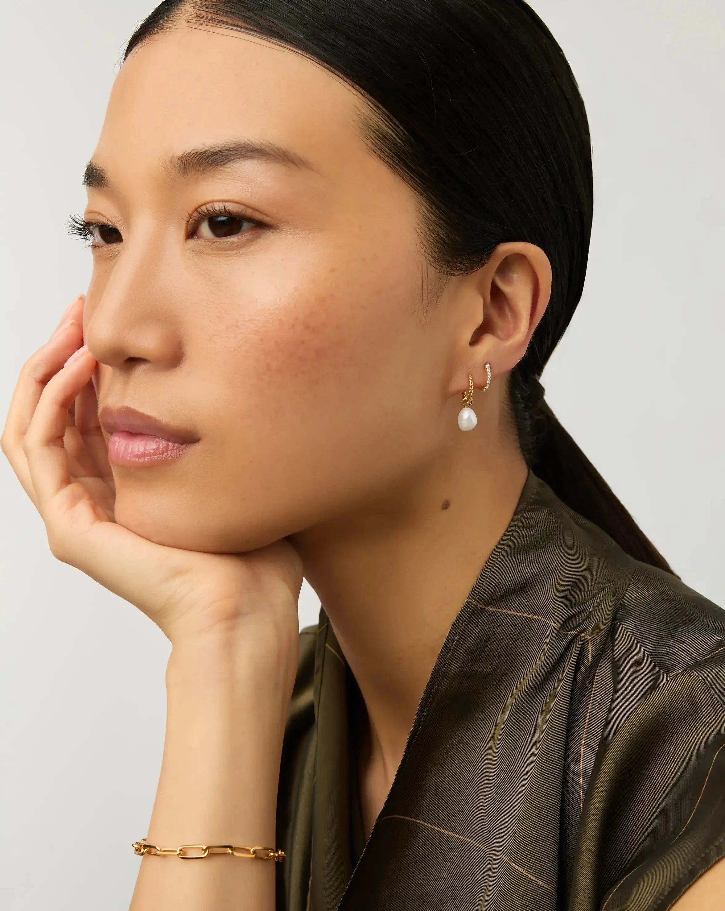 Pearl Twisted Small Drop Hoop Earrings | Gold Plated Vermeil/Pearl
