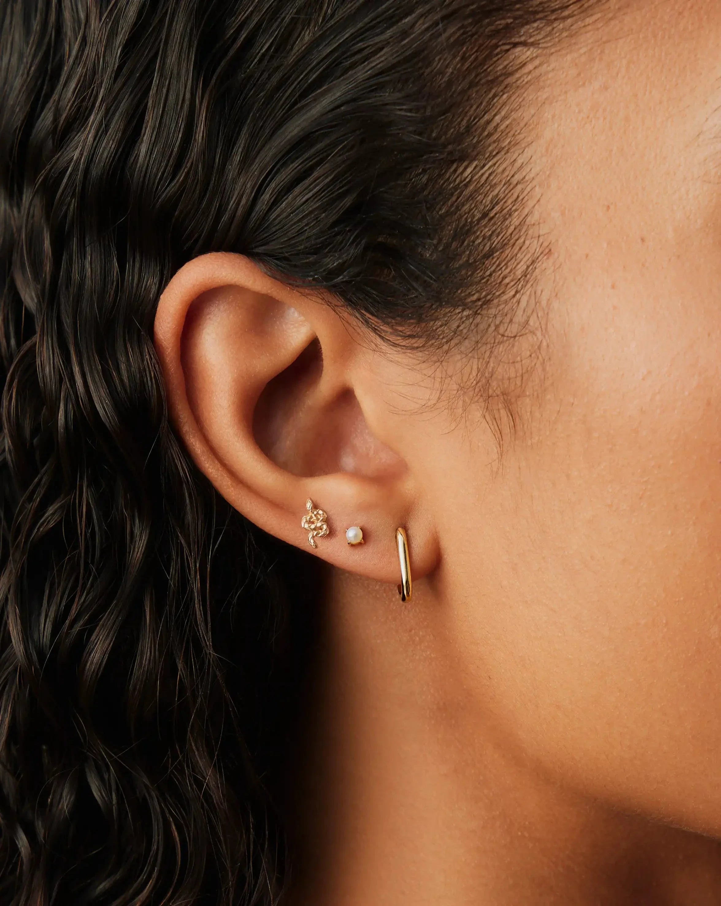 Solid Gold Pearl Stud Earrings | 14ct Solid Gold/Pearl